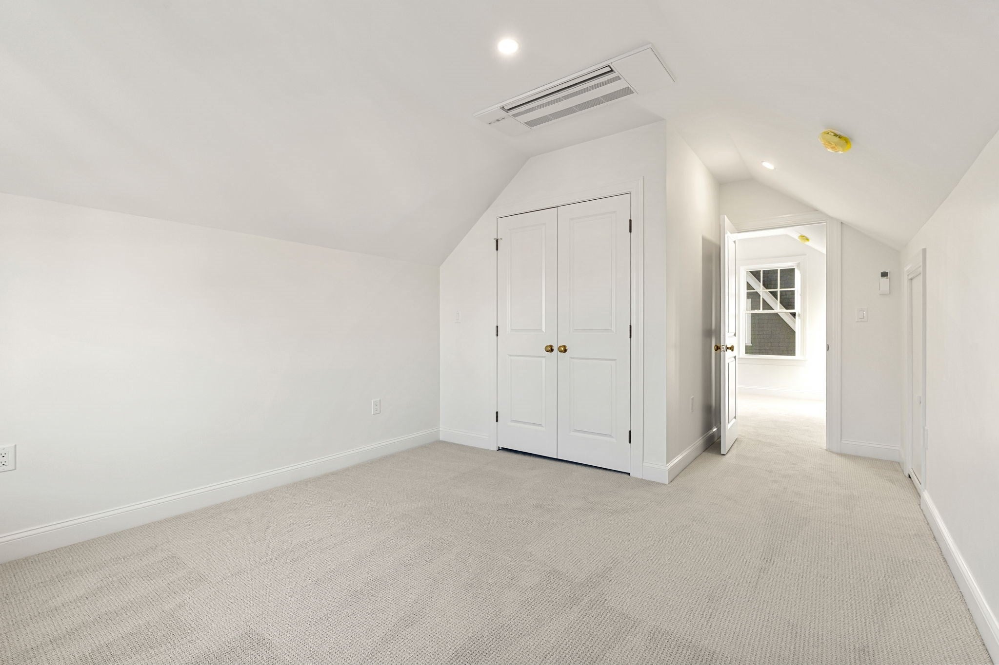 72 Berwick St, Worcester, MA, 72 Berwick St, Worcester, MA Photo #17