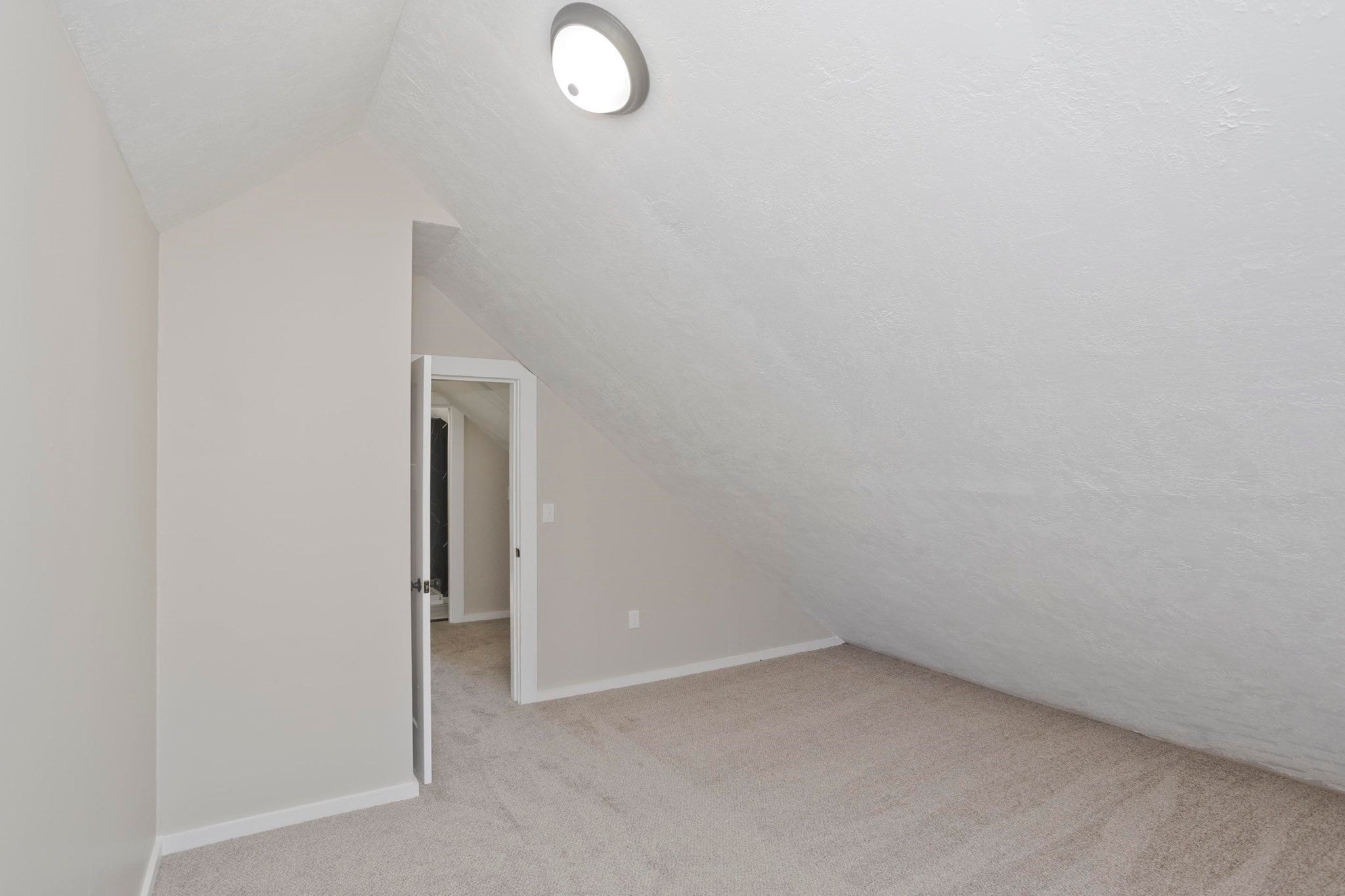 7 Lawndale Street, Easthampton, MA, 7 Lawndale Street, Easthampton, MA Photo #34