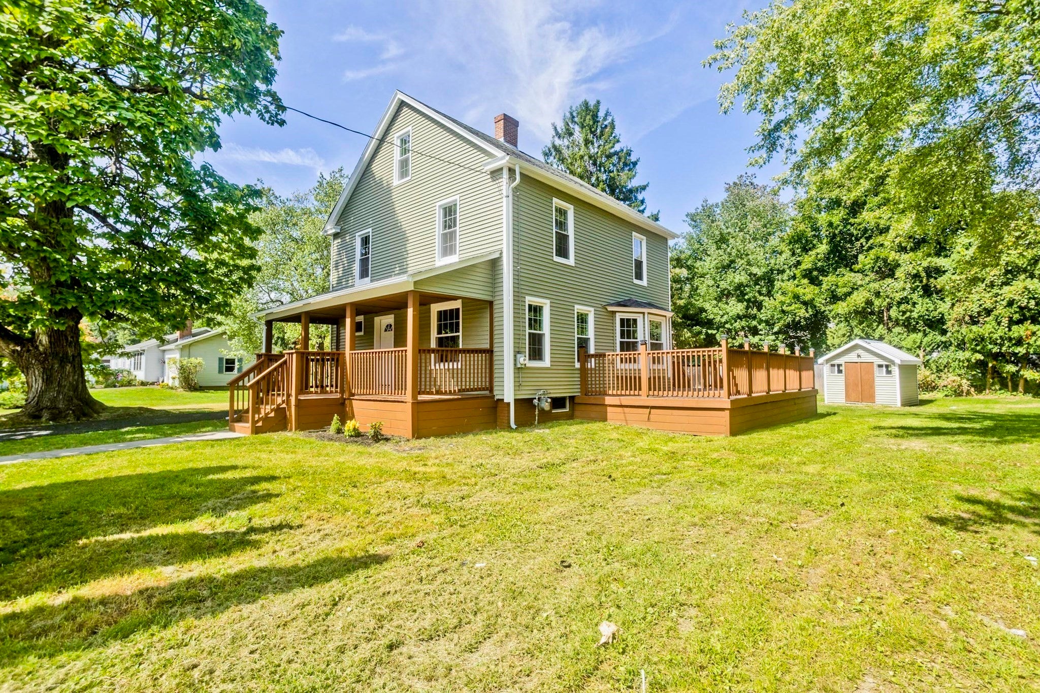 7 Lawndale Street, Easthampton, MA, 7 Lawndale Street, Easthampton, MA Photo #3