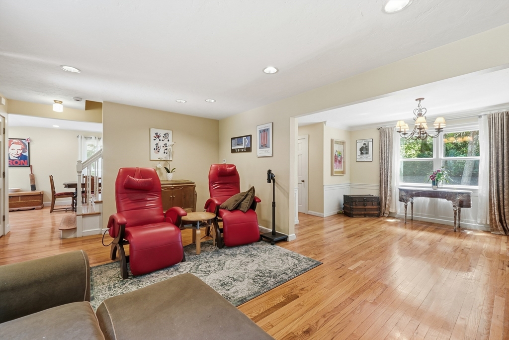 13 Stagg Dr