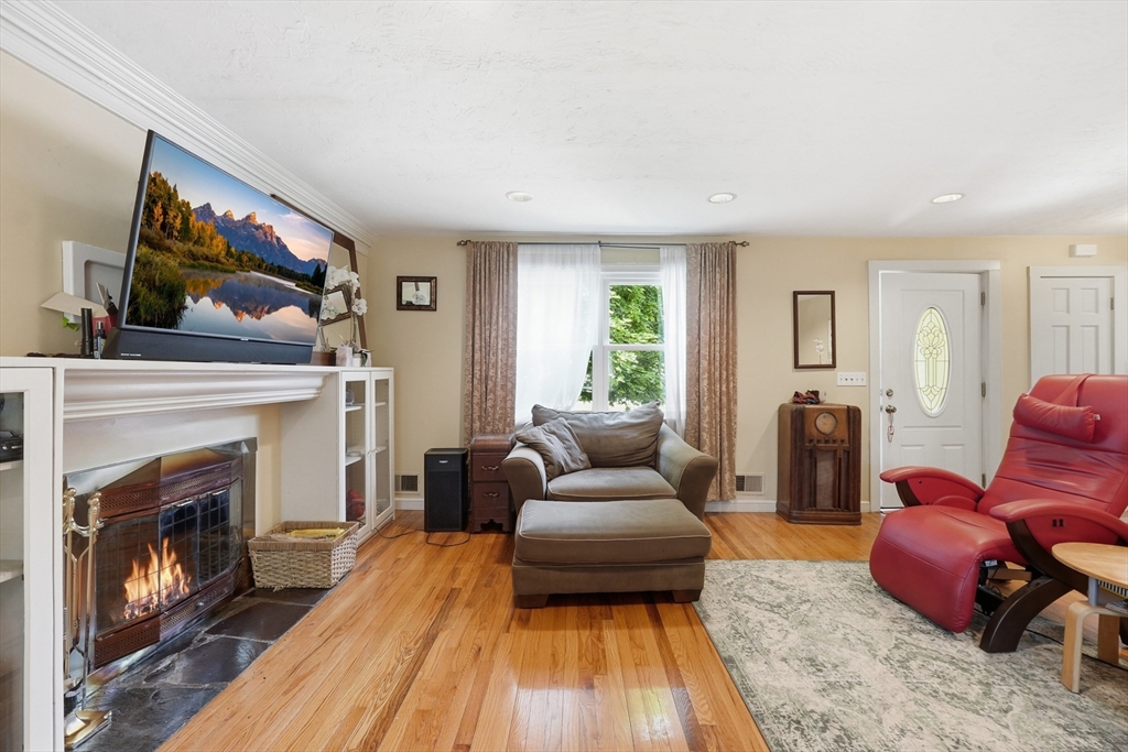13 Stagg Dr