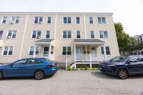 210 W 6th St 210 Boston MA 02127