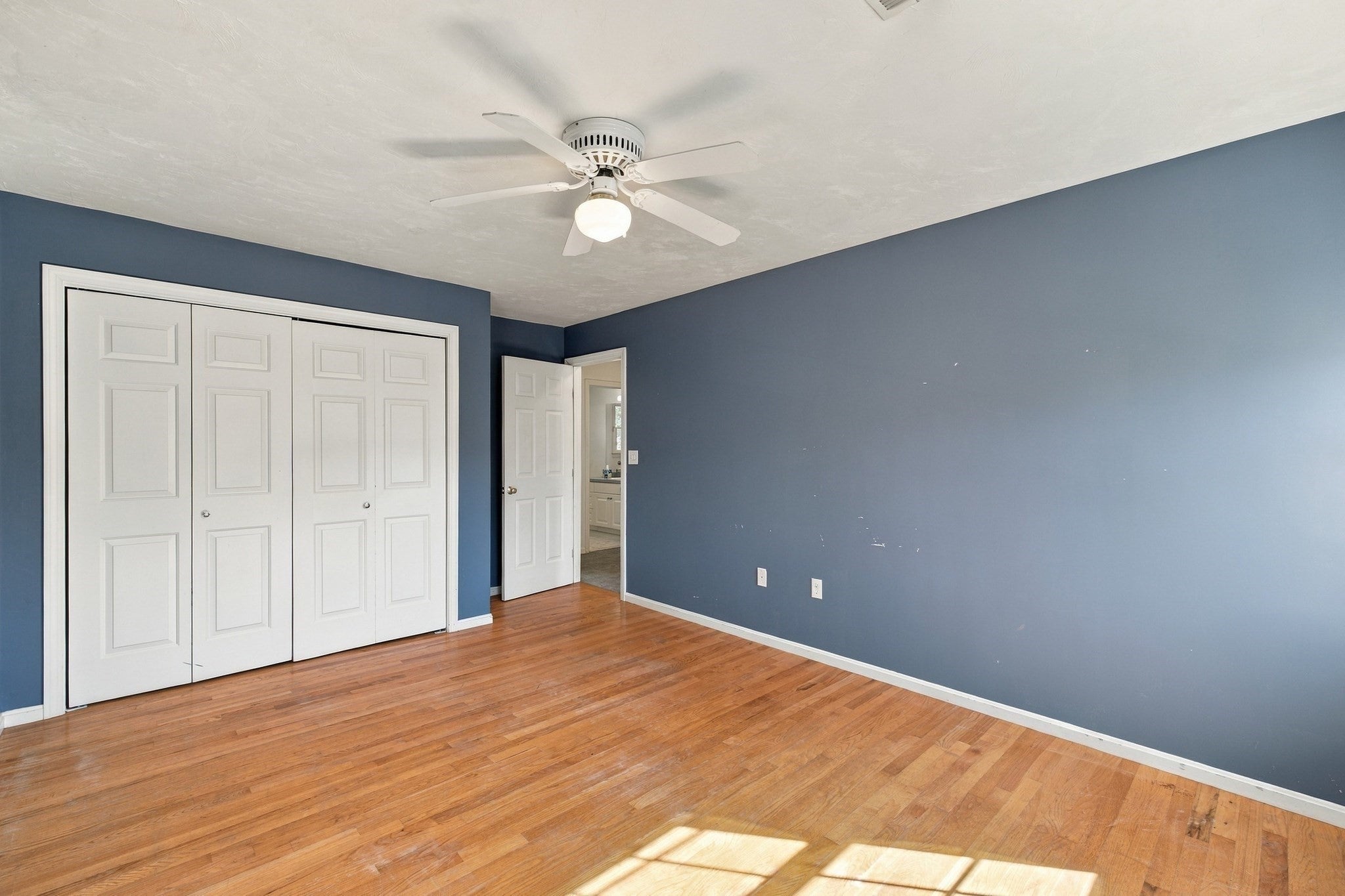160 Saunders Rd, Norwood, MA Photo #27