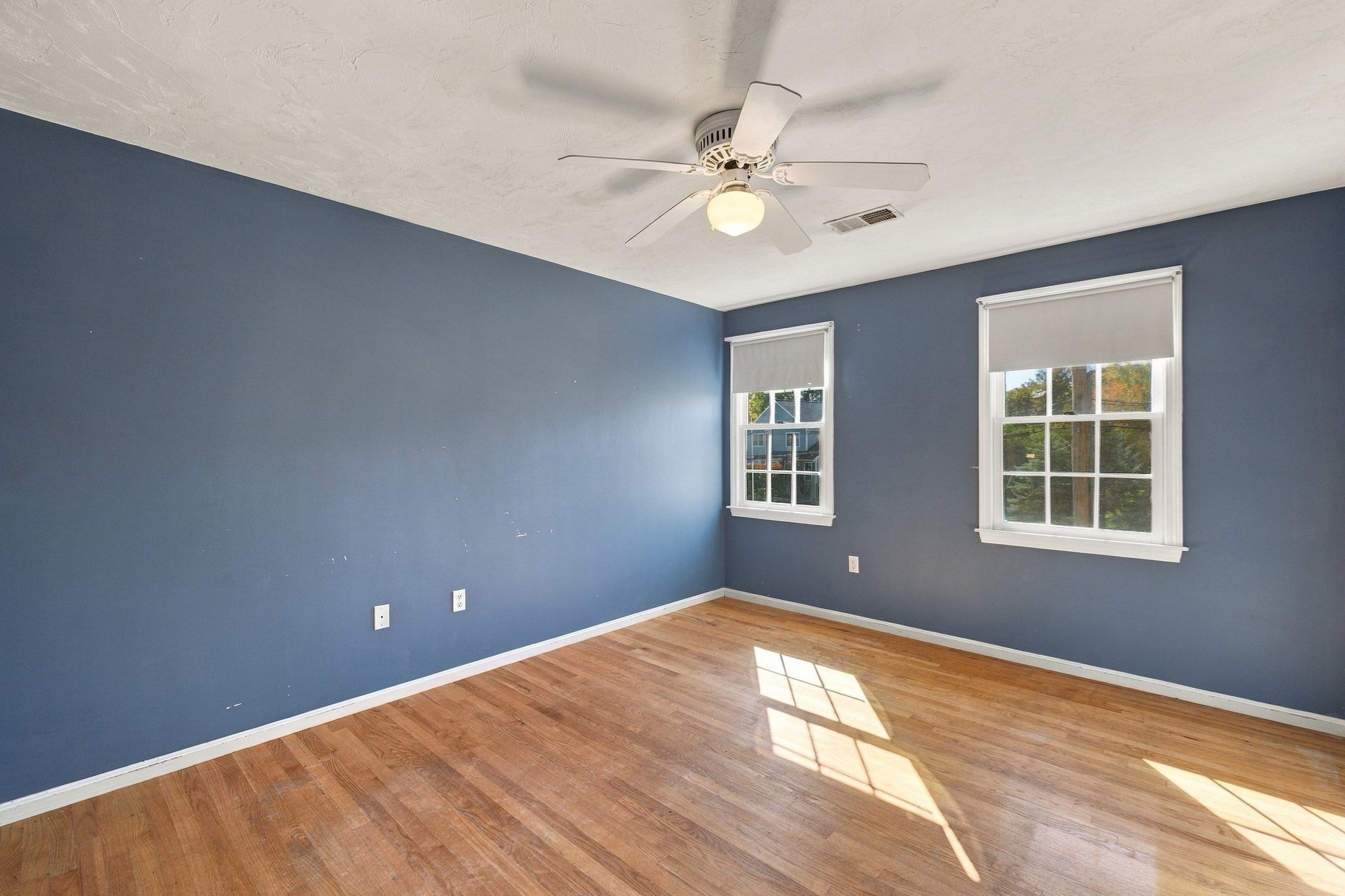 160 Saunders Rd, Norwood, MA Photo #25