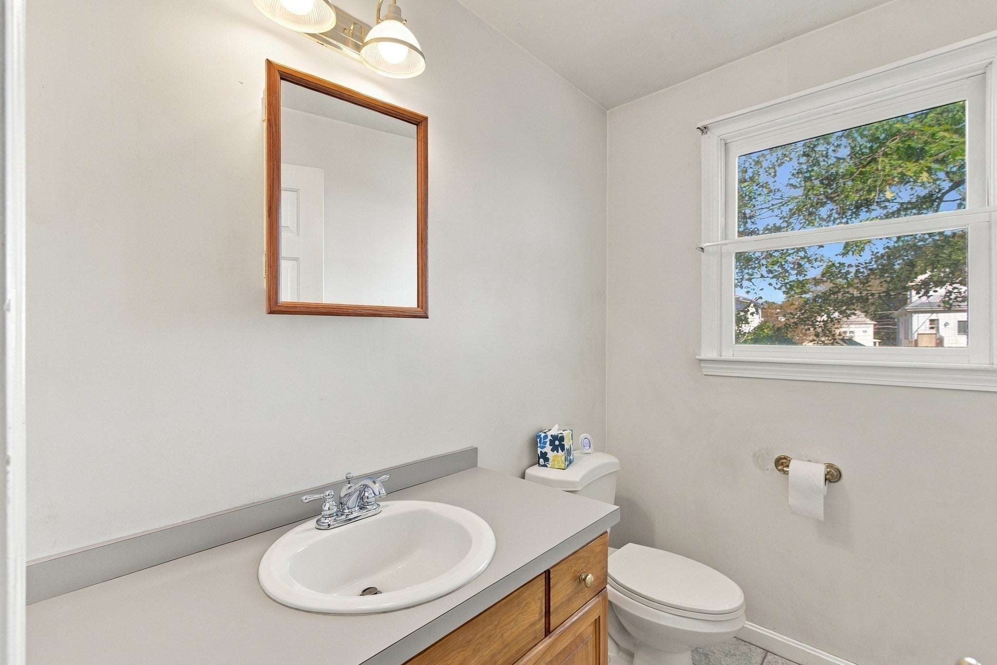 160 Saunders Rd, Norwood, MA Photo #35