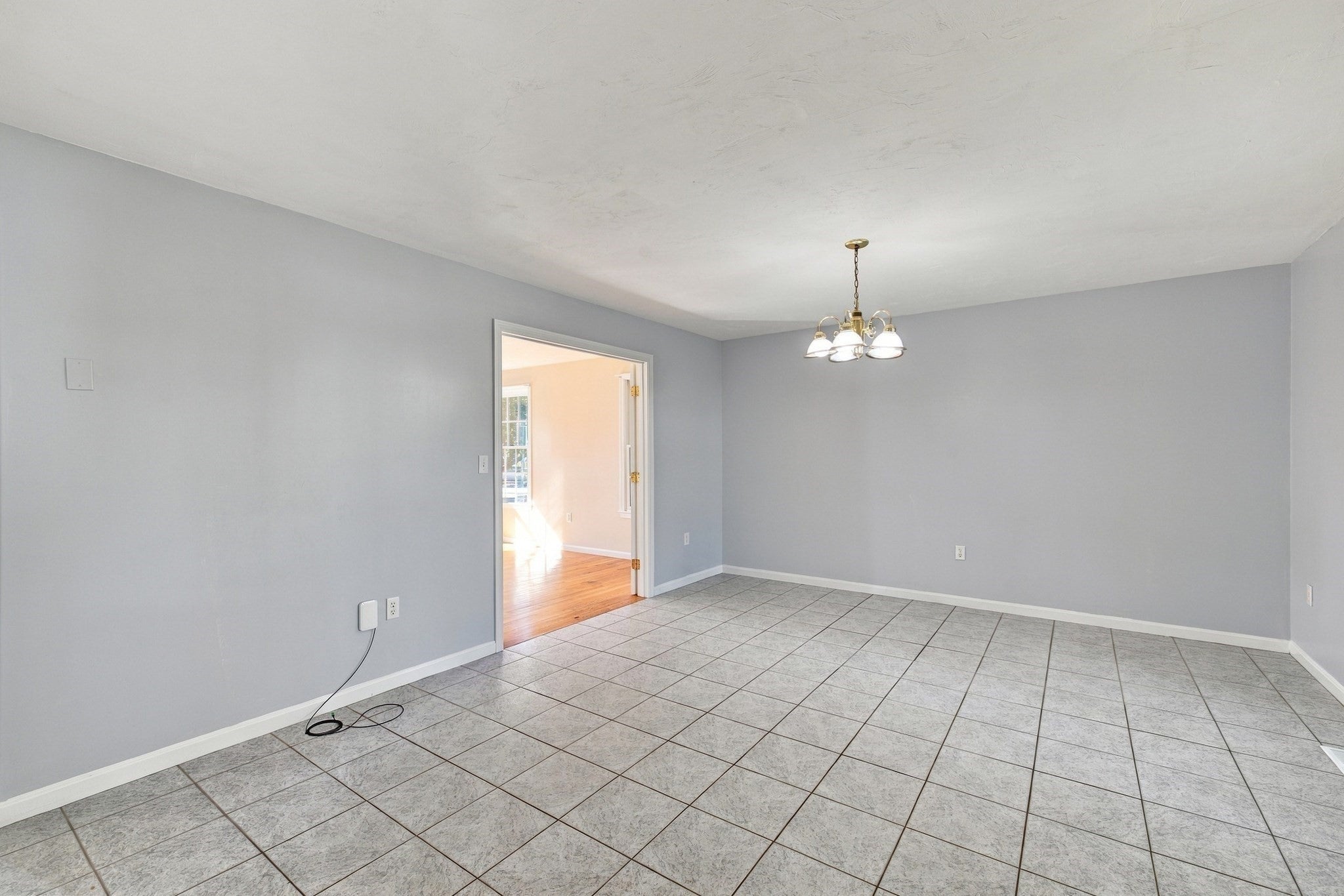 160 Saunders Rd, Norwood, MA Photo #20