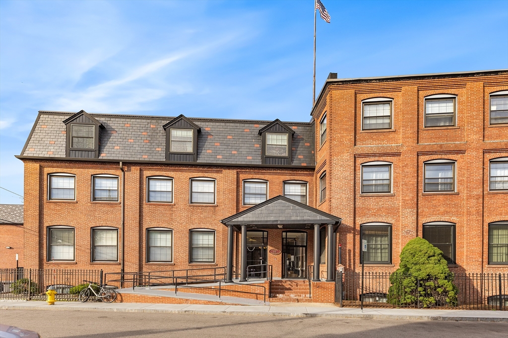 10 Weston Ave 112