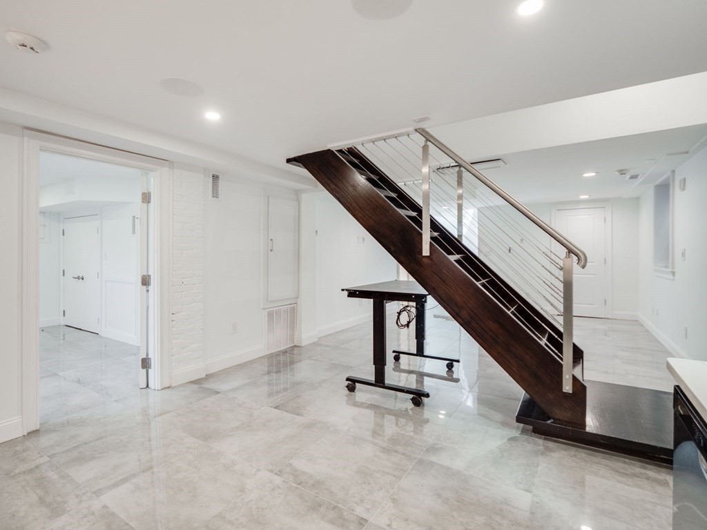 390 Medford St #1, Somerville, MA, 390 Medford St #1, Somerville, MA Photo #4