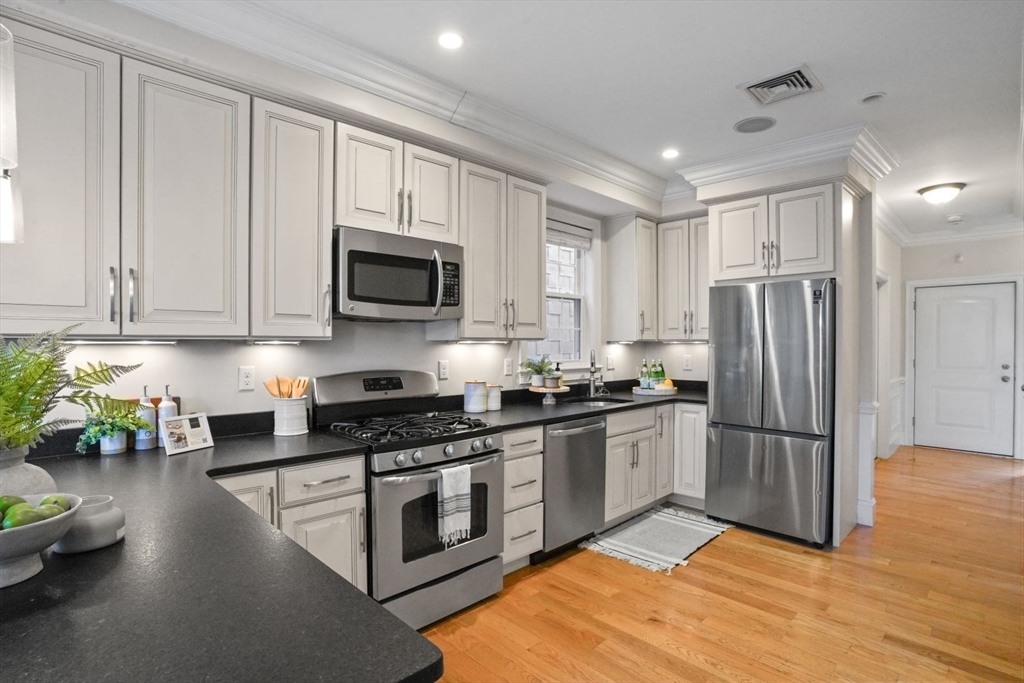 192 West Sixth Street 2