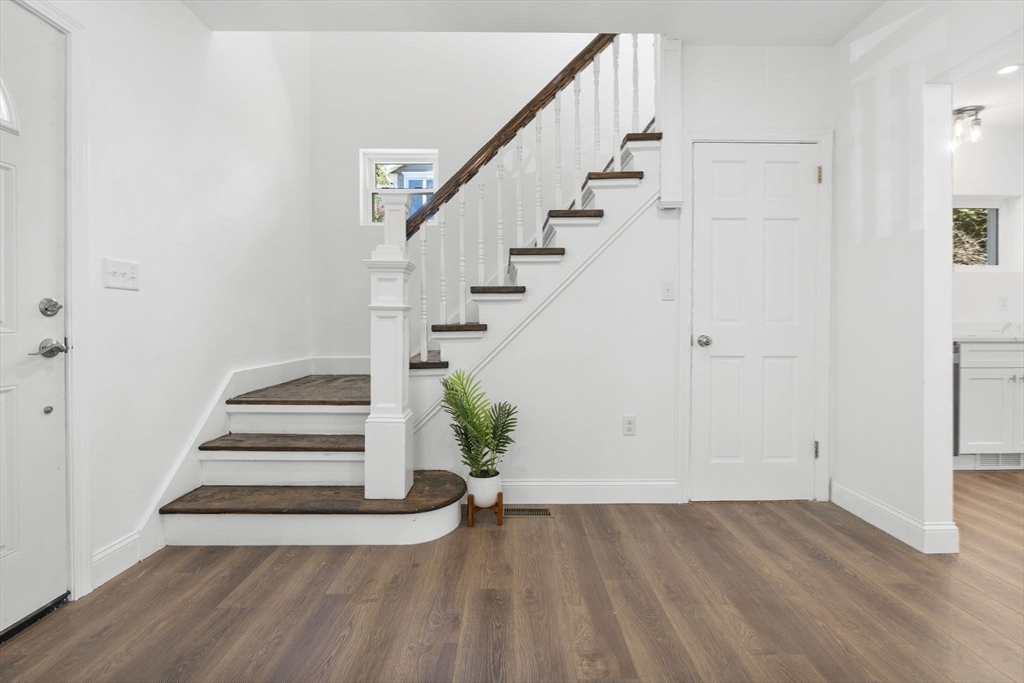 21 Haskell St