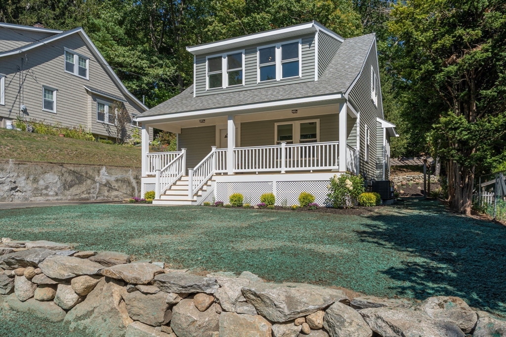 21 Haskell St