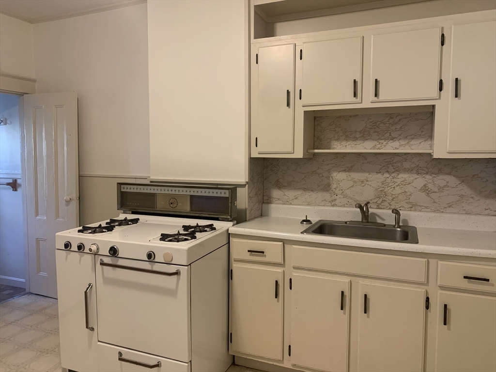 107 Rutherford Ave. 1