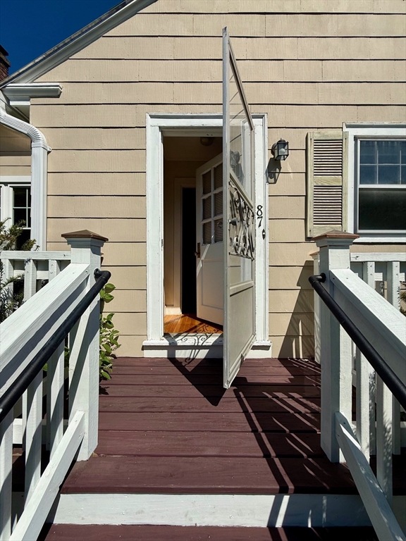87 Oakland St