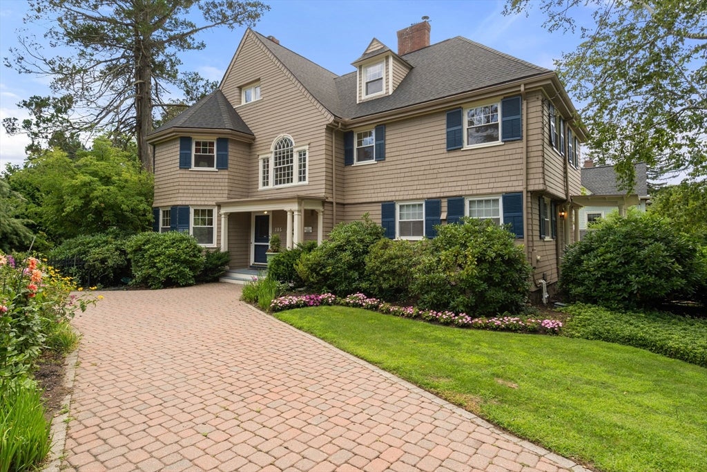 105 Randolph Ave, Milton, MA Photo #26