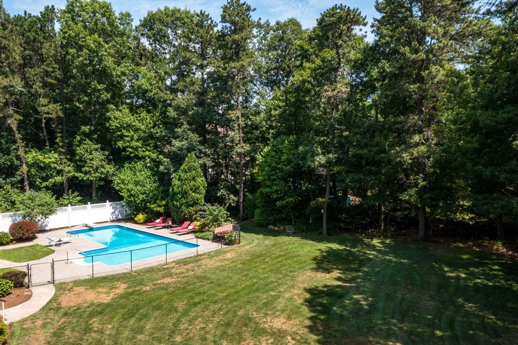 16 Blueberry Ln