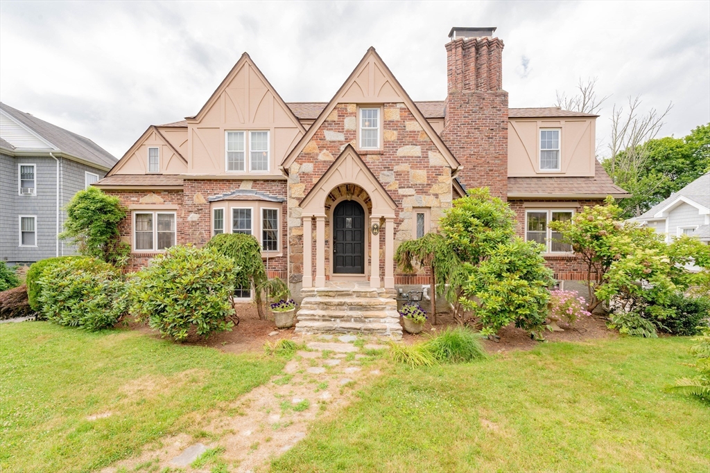 44 Highland St