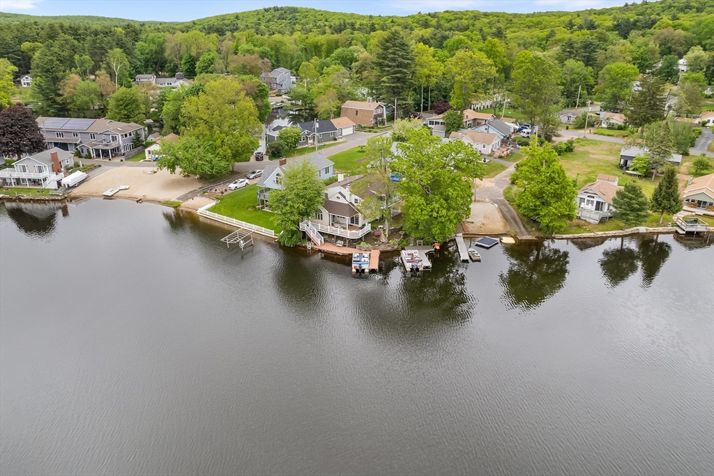 11 Bayside Dr