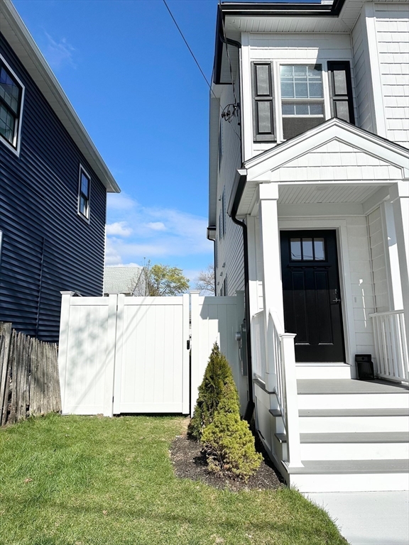 24 Beacon St 24