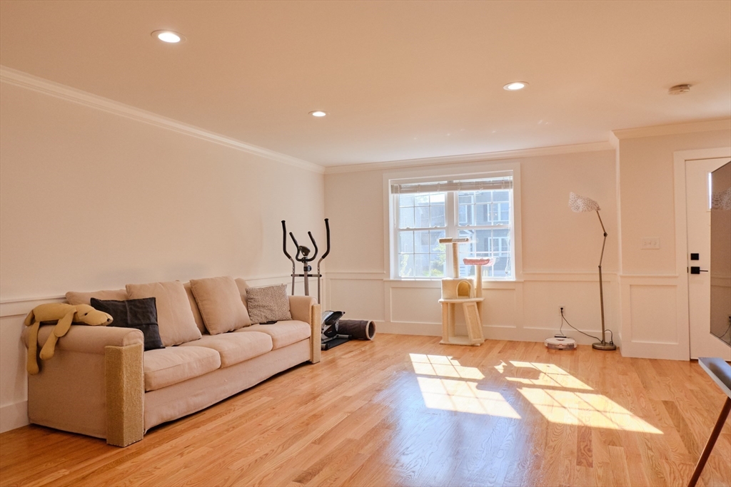 24 Beacon St 24