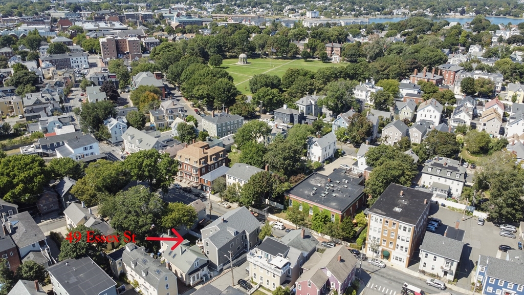 49 Essex St 1R