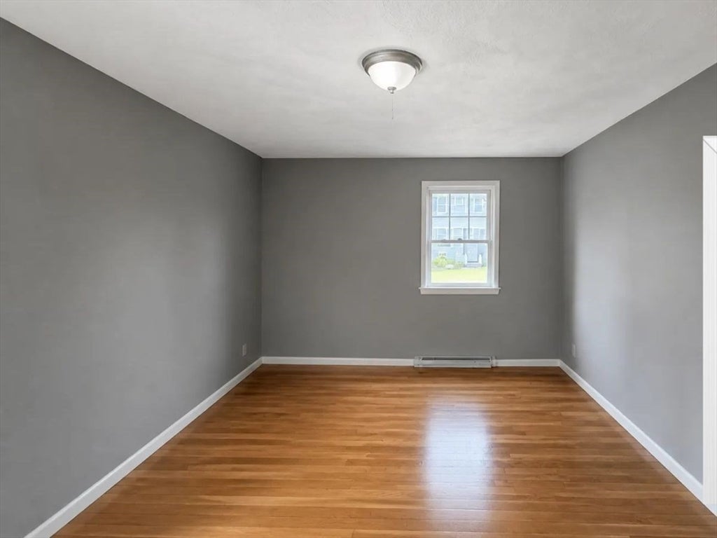 15 Pine Tree Dr, Plainville, MA, 15 Pine Tree Dr, Plainville, MA Photo #16