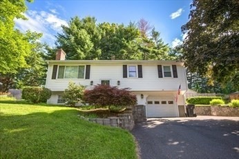 27 Country Club Dr