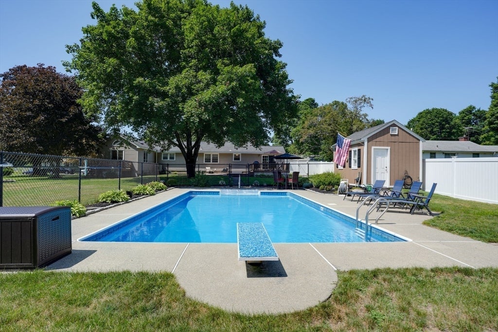 40 Farmington Circle