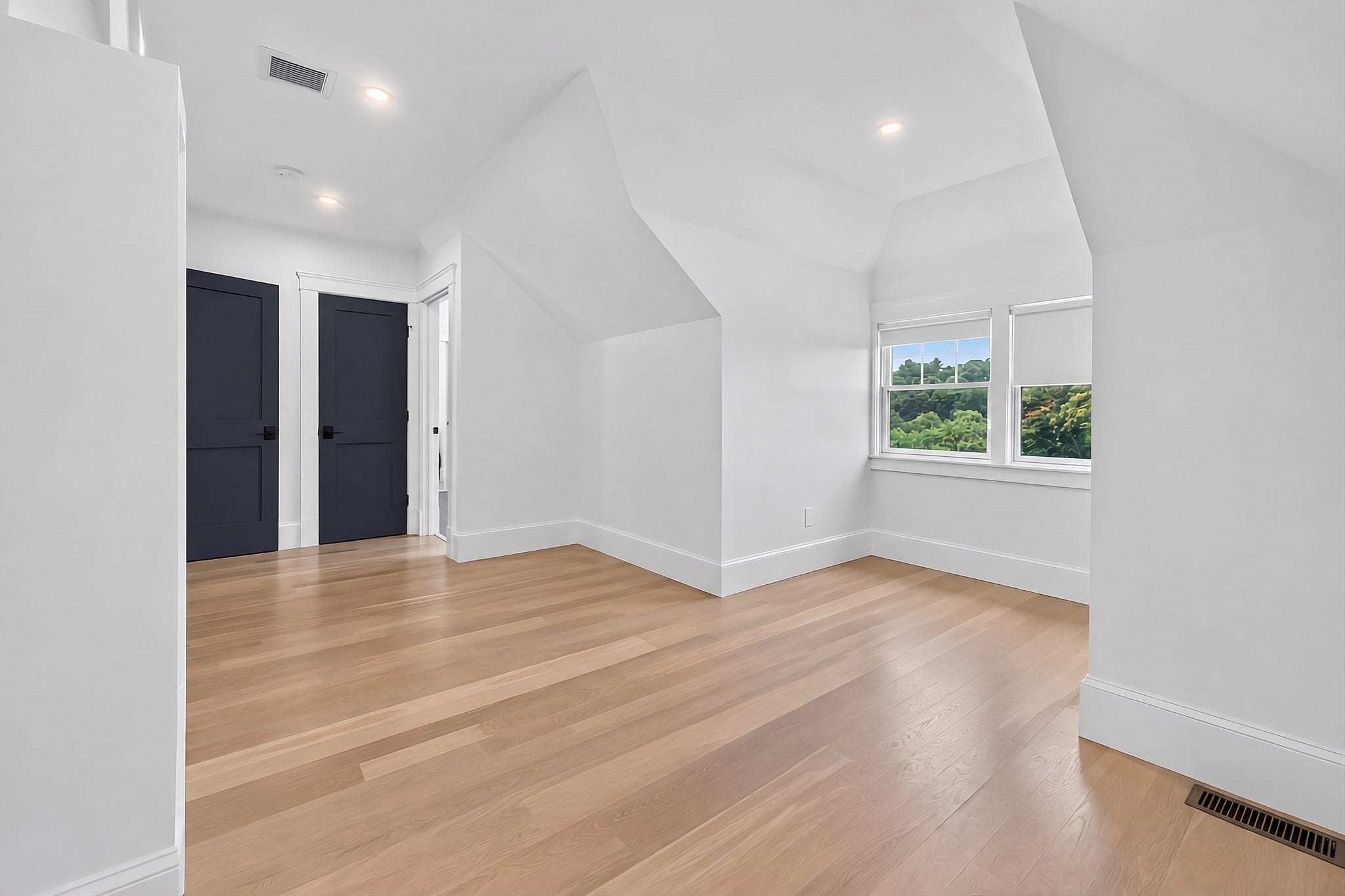 261 Tappan St #1, Brookline, MA Photo #17