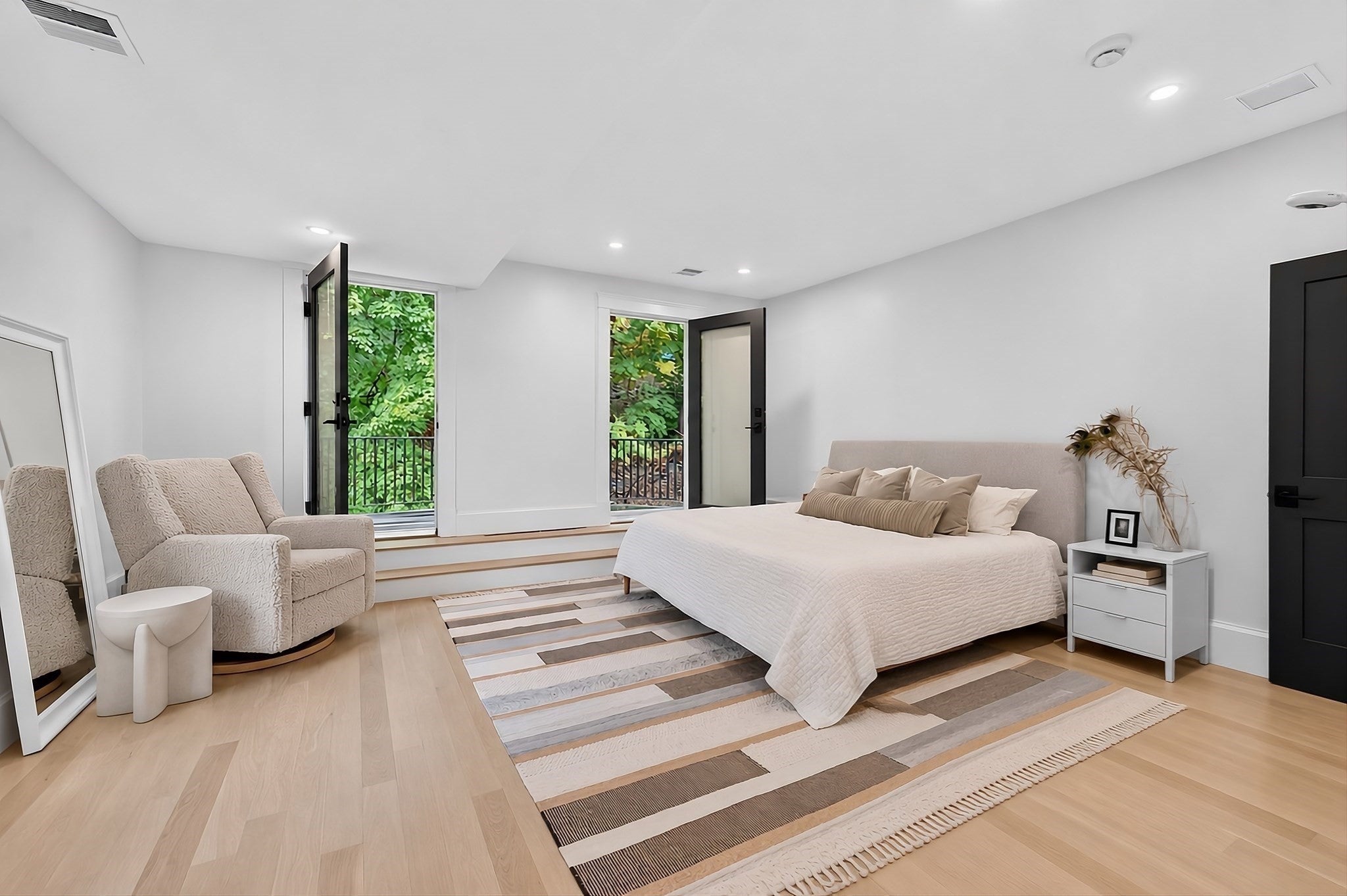 261 Tappan St #1, Brookline, MA Photo #10