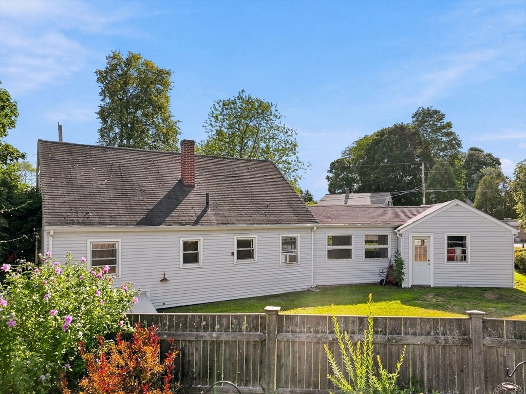 21 Flint St, Danvers, MA, 21 Flint St, Danvers, MA Photo #6