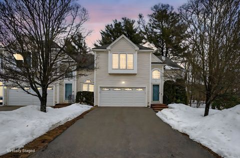 Photo of 1 Knowlton Circle #1, Upton, MA 01568 (MLS # 73487287)