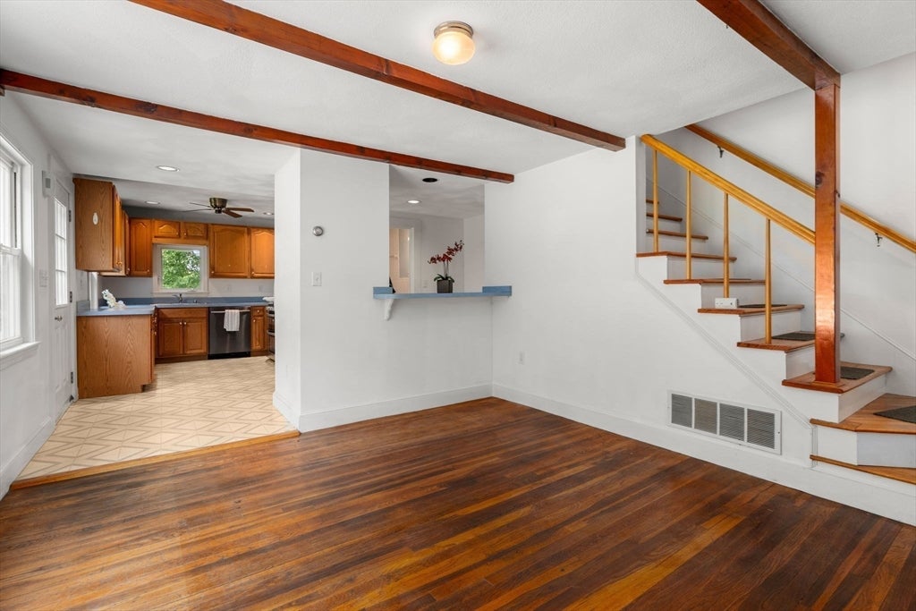 287 Haverhill St, North Reading, MA, 287 Haverhill St, North Reading, MA Photo #4