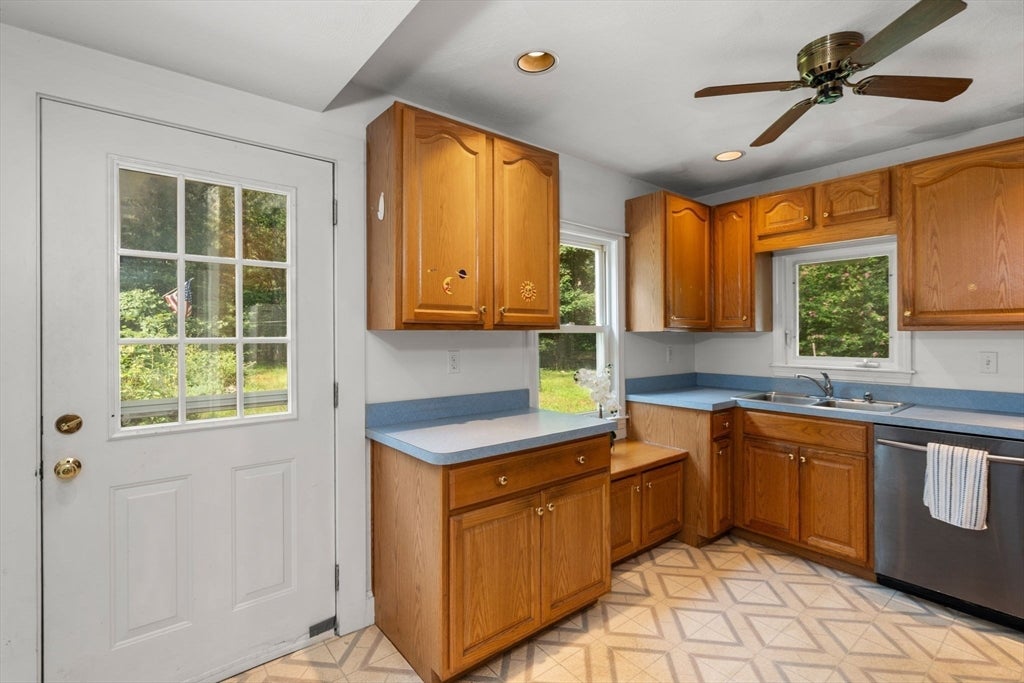 287 Haverhill St, North Reading, MA, 287 Haverhill St, North Reading, MA Photo #6