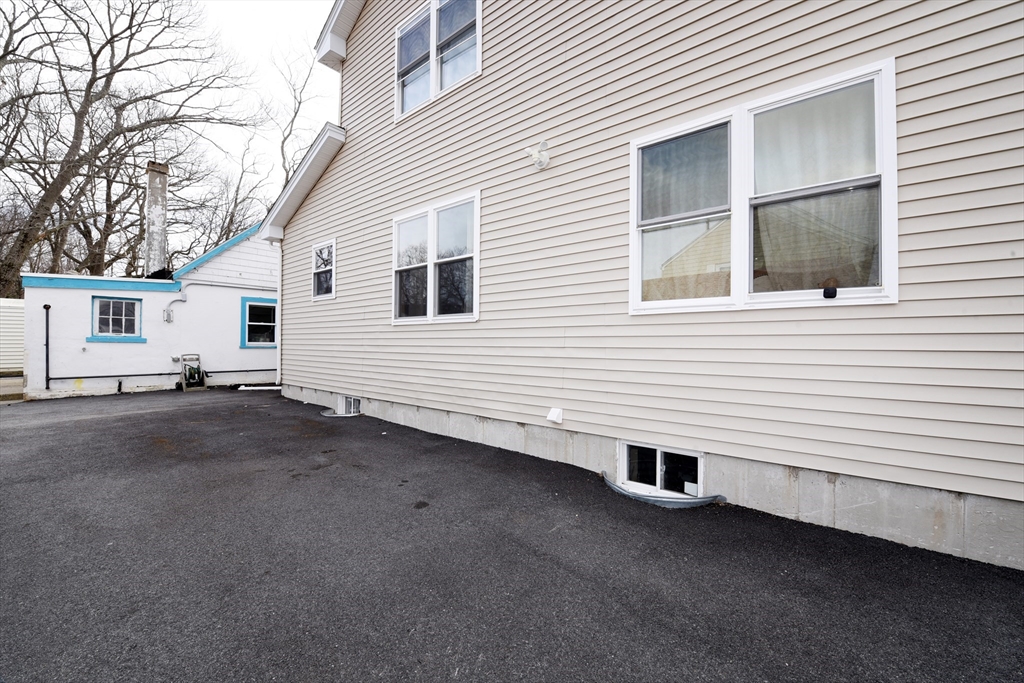 9 B Street Place