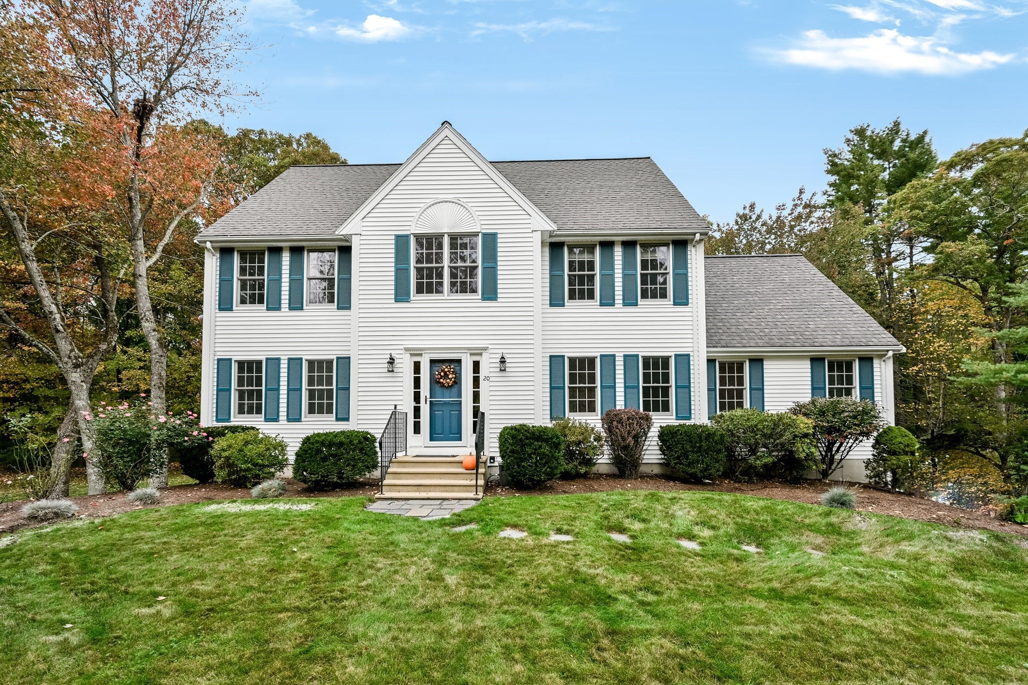 20 River Edge Rd, Mansfield, MA, 20 River Edge Rd, Mansfield, MA Photo #2