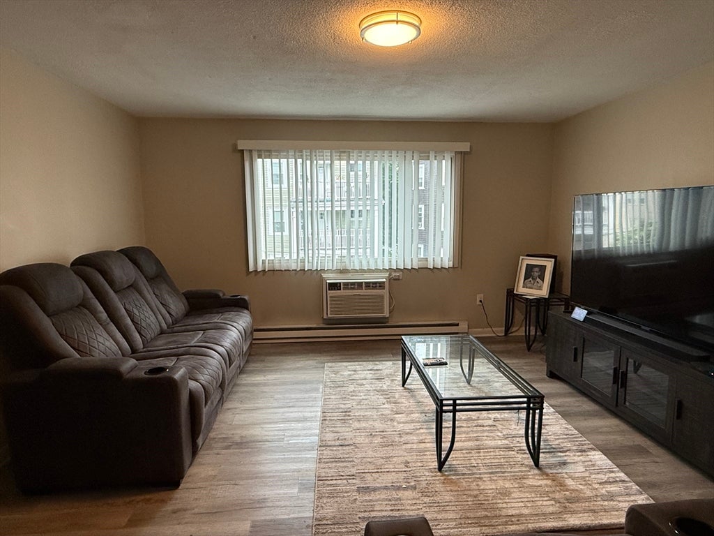 56 Seymour St 5