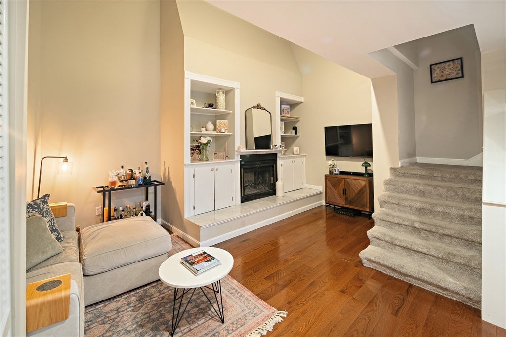 356-358 Main St #12, Boston, MA Photo #7