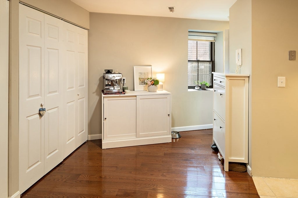 356-358 Main St #12, Boston, MA Photo #8
