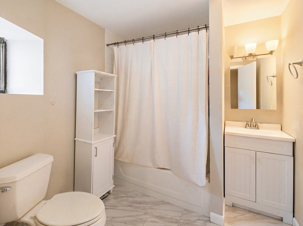 356-358 Main St #12, Boston, MA Photo #10