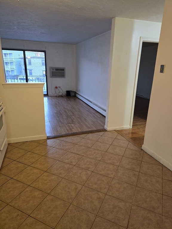 270 E Haverhill St 12