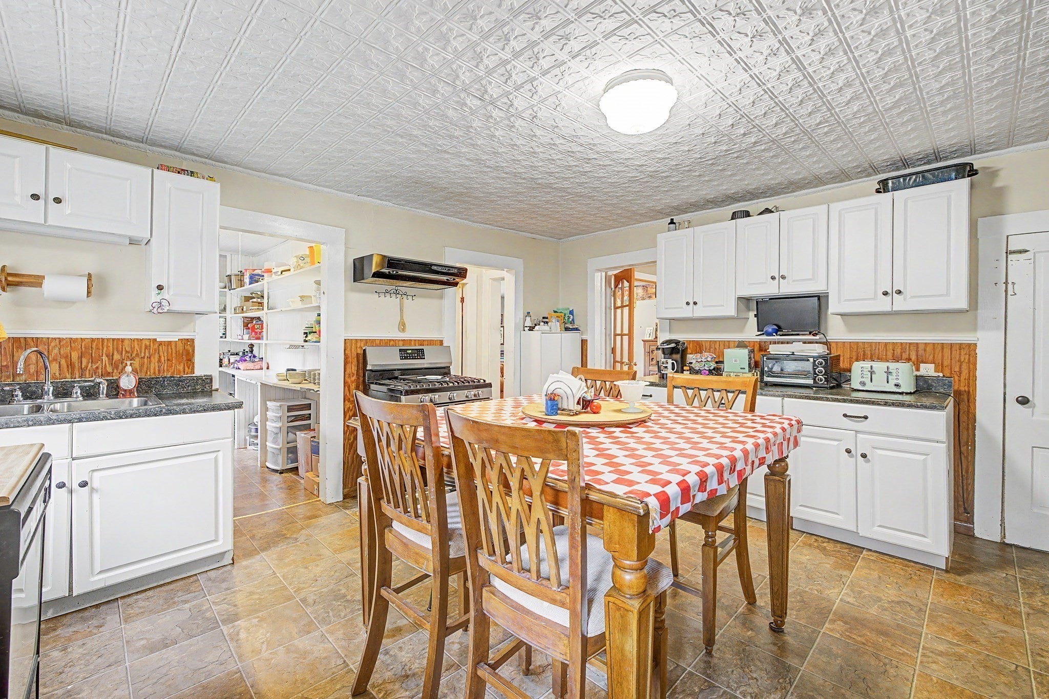 21 Williams St, Ware, MA Photo #2