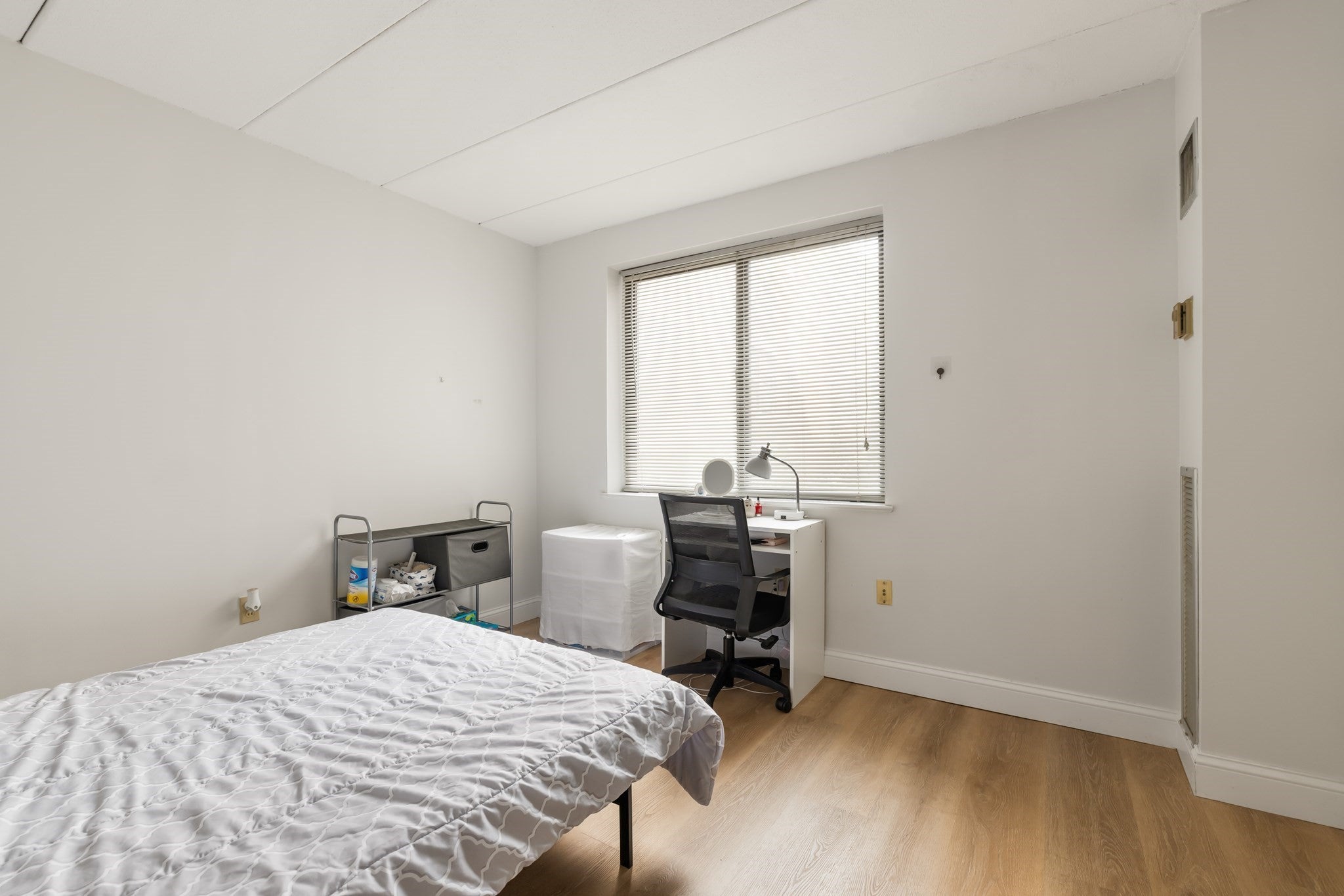 1933 Commonwealth Avenue #212, Boston, MA, 1933 Commonwealth Avenue #212, Boston, MA Photo #15