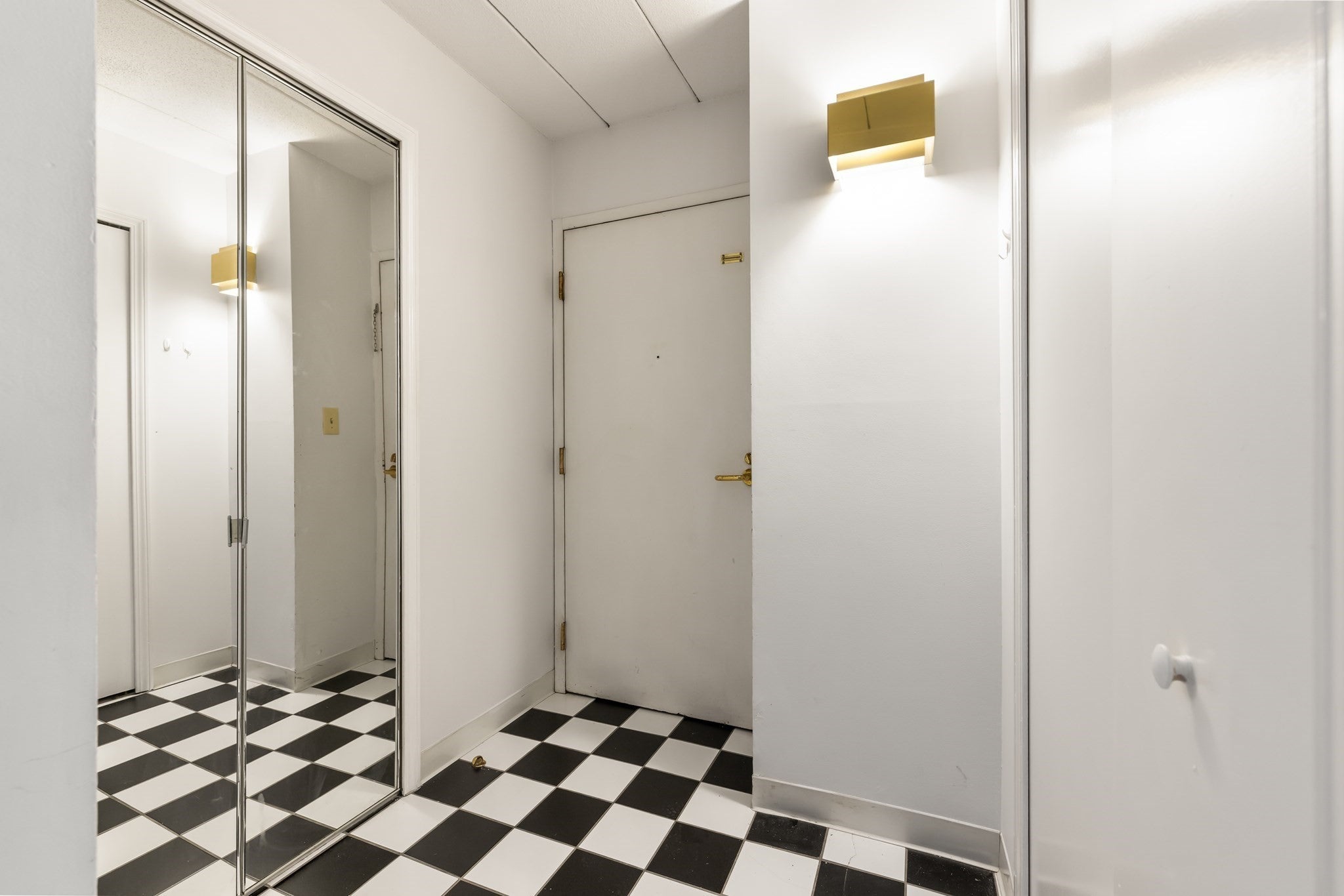 1933 Commonwealth Avenue #212, Boston, MA, 1933 Commonwealth Avenue #212, Boston, MA Photo #5