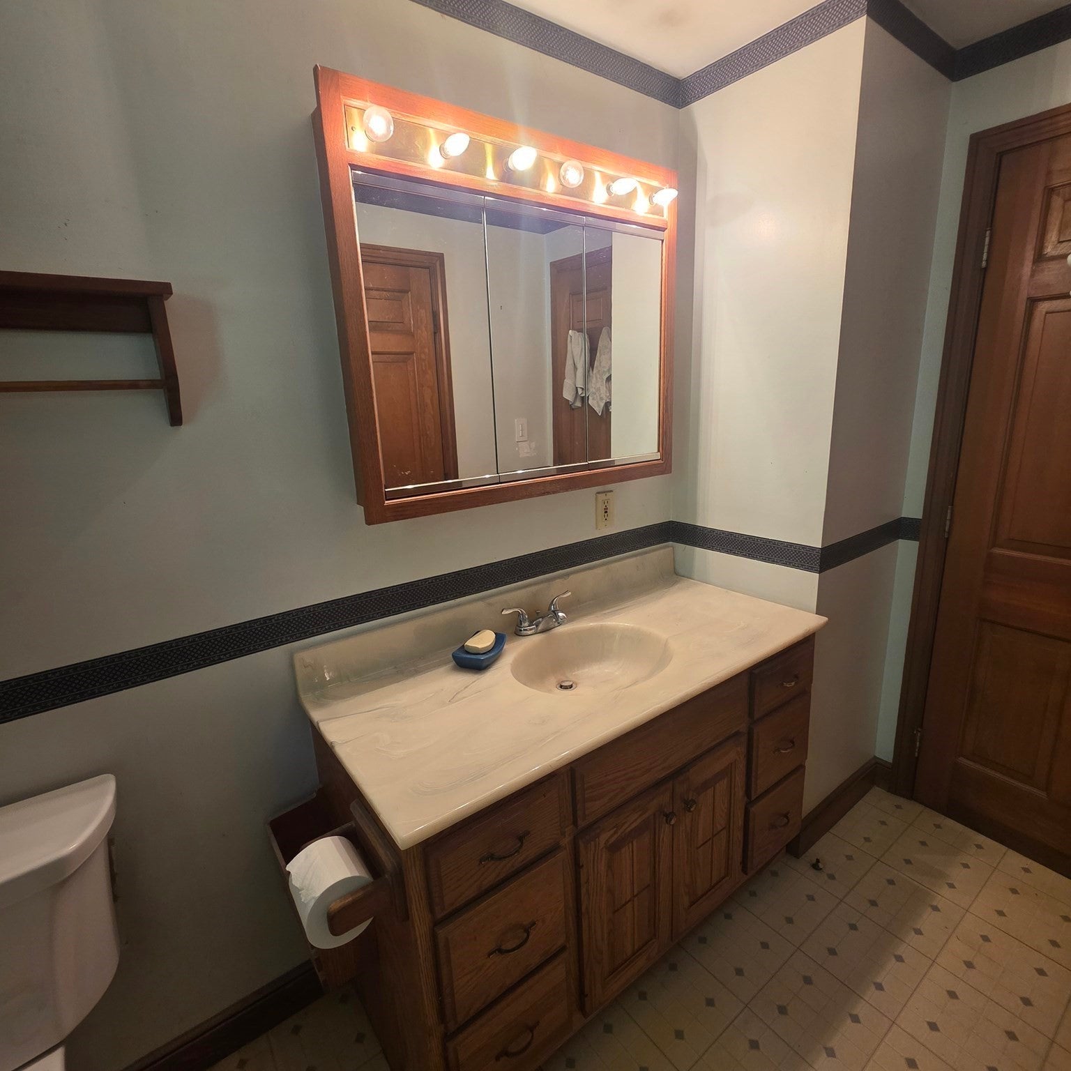 549 East Washington Street, Hanson, MA Photo #11