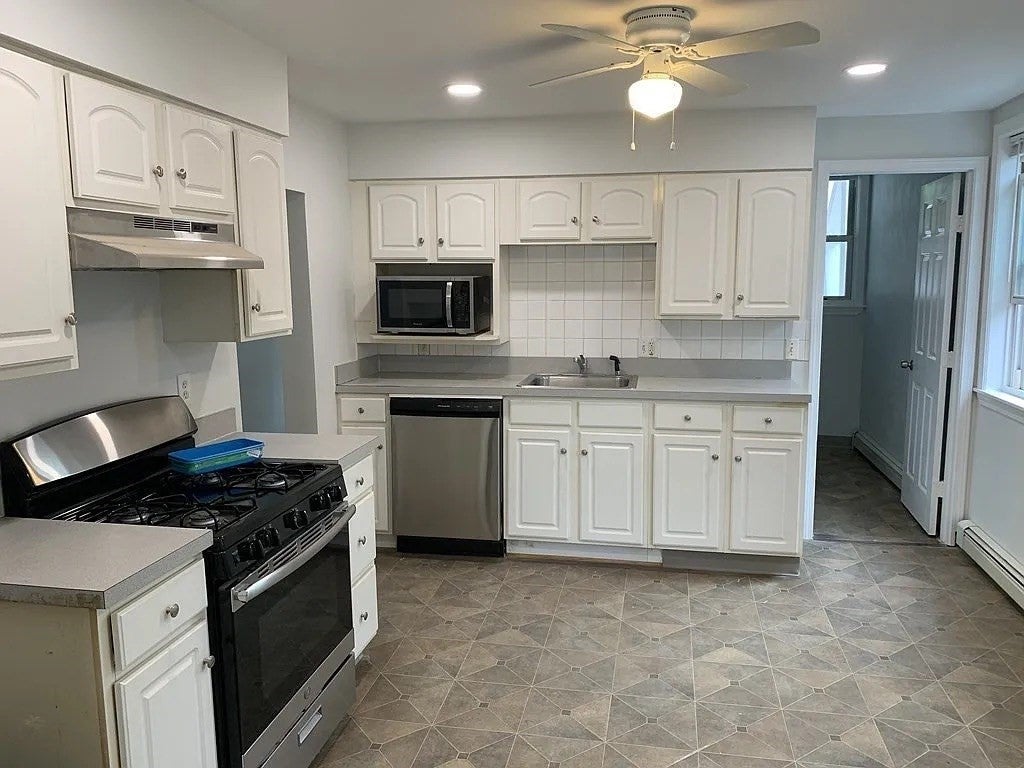 26 Frankfort St #1, Boston, MA Photo #2