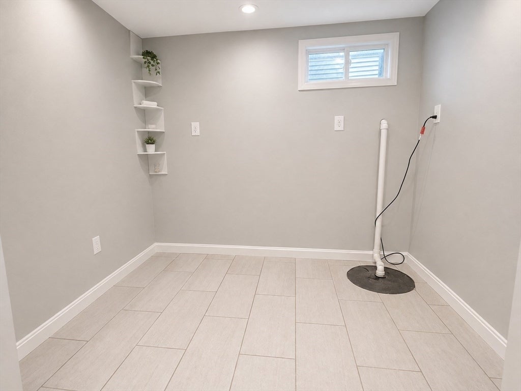 14 Newbury St, Revere, MA, 14 Newbury St, Revere, MA Photo #18