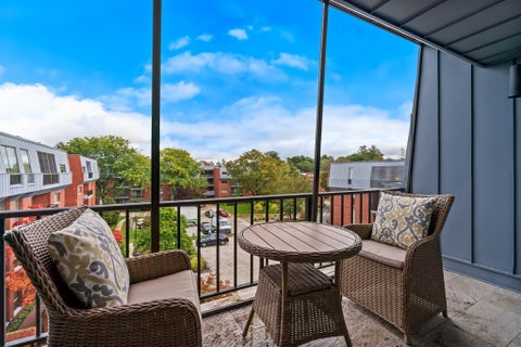 Photo of 75 Grove Street #427, Wellesley, MA 02482 (MLS # 73585722)