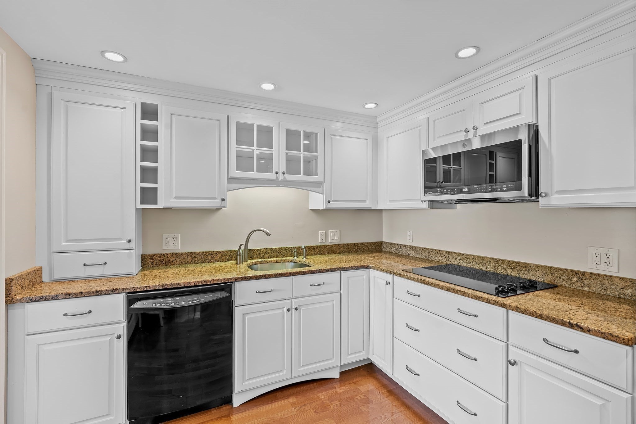75 Grove Street 427