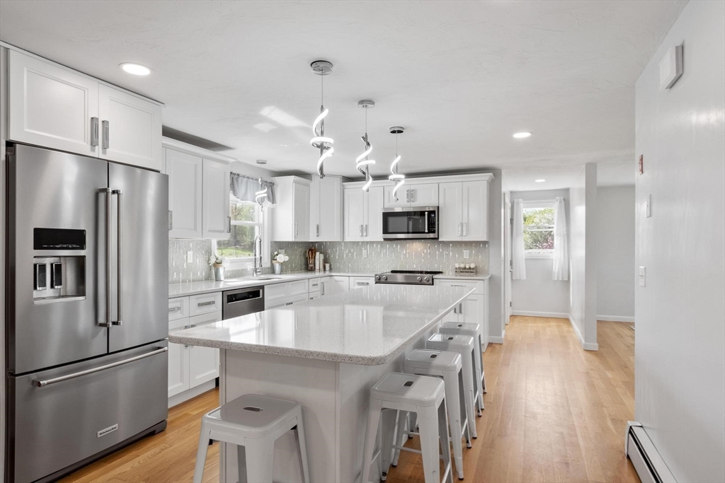 4 Ashton Ln, Sterling, MA Photo #6