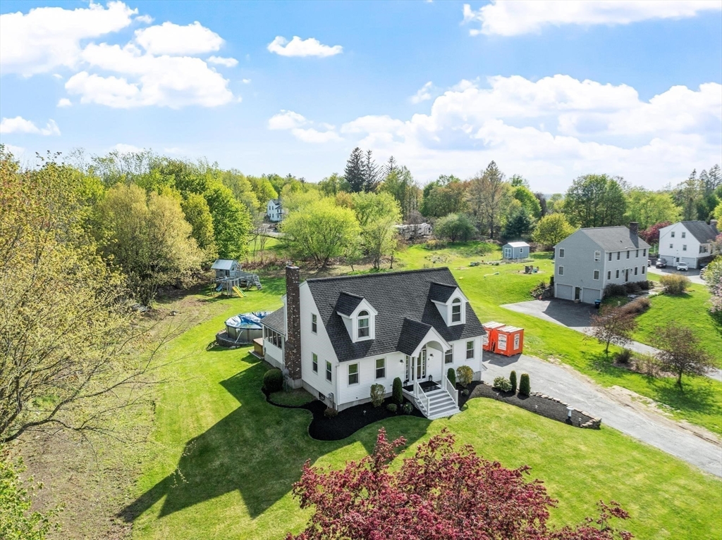 4 Ashton Ln, Sterling, MA Photo #5